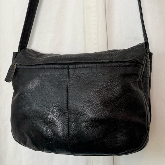 Kenneth Cole Vintage Soft Thick Black Leather Organizer Crossbody Roomy - Picture 10 of 11